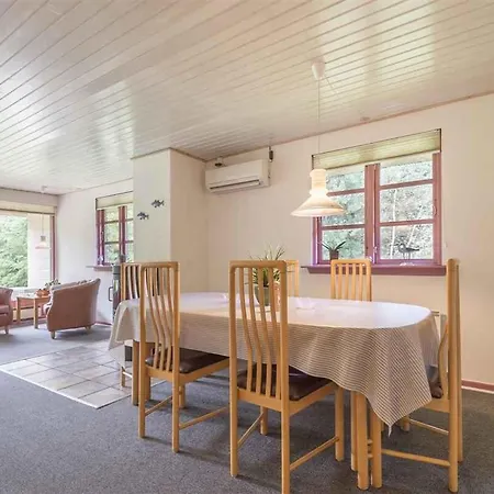 Villa With Thatched Roof And Calm Blåvand